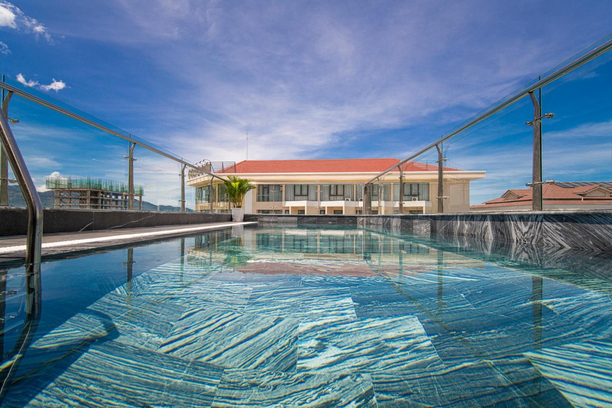 Sea Wind Hotel By Thg Da Nang Zewnętrze zdjęcie